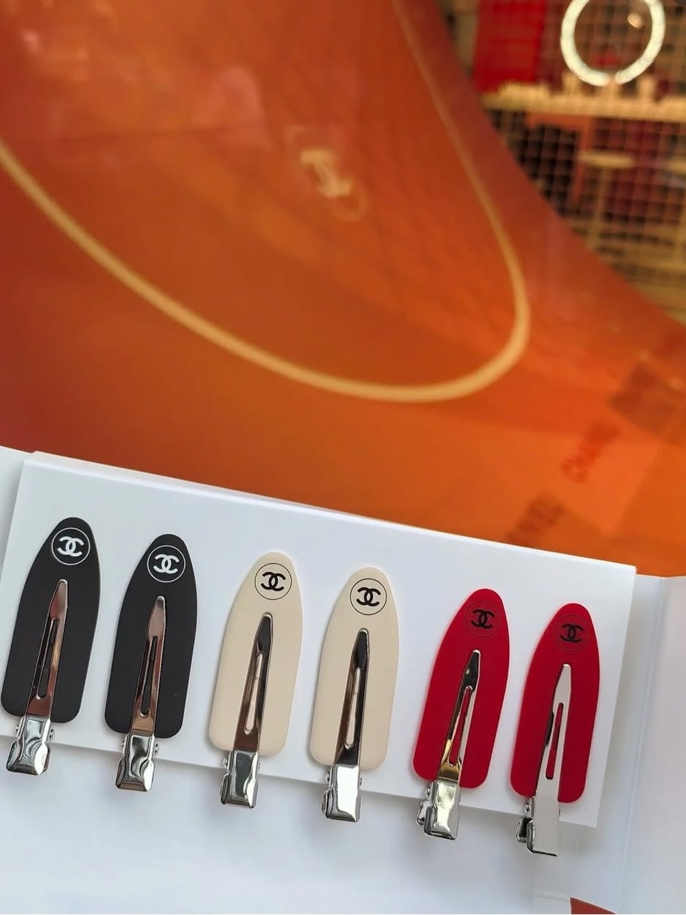 CHANEL Red, Cream & Black Enamel CC Hair Clip Set - Picture 2 of 2
